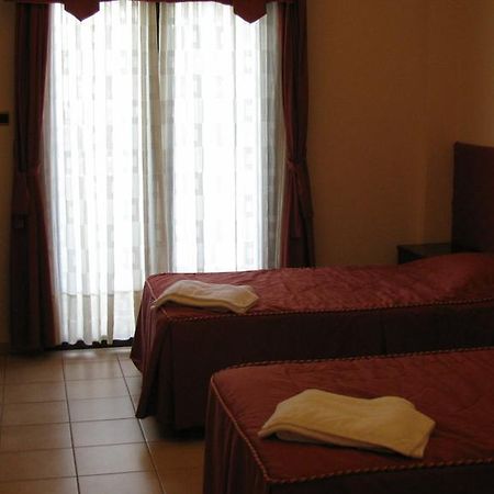 Diakonia Otel Selanik Oda fotoğraf