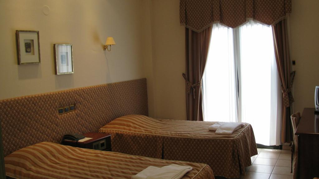Diakonia Otel Selanik Oda fotoğraf