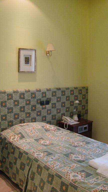 Diakonia Otel Selanik Oda fotoğraf